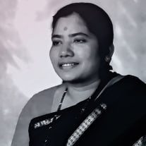 Malini Rajurkar Image