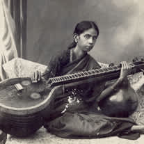 Veena Shanmuga Vadivu Image